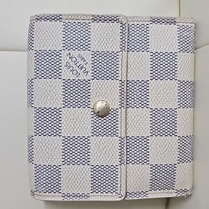 Louis Vuitton Portefeuille Elise Trifold Wallet